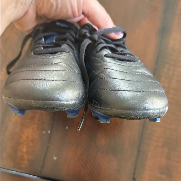 Adidas Kids Black and Blue Soccer Cleats - Picture 6 of 10